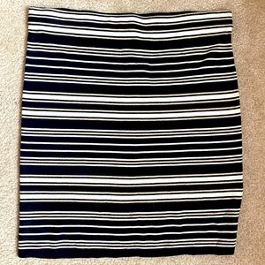 Loft Skirt NWT